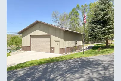 317 Union Avenue N, Fergus Falls, MN 56537 - Photo 3