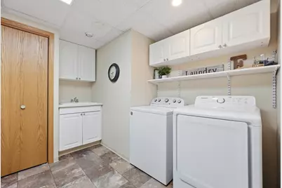3327 46 Avenue S, Fargo, ND 58104 - Photo 53