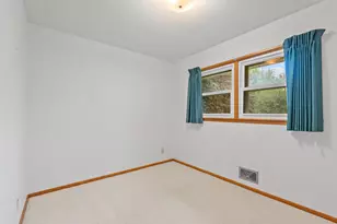 310 Lanewood Ln N, Plymouth, MN 55447 - Photo 19