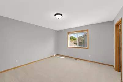 936 S Cedar Street, Belle Plaine, MN 56011 - Photo 11