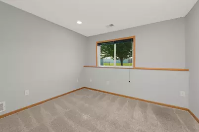 936 S Cedar Street, Belle Plaine, MN 56011 - Photo 19