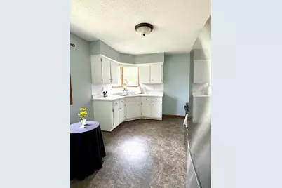 206 Elm Avenue SE, Montgomery, MN 56069 - Photo 7