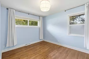 12 W 104th St, Bloomington, MN 55420 - Photo 21