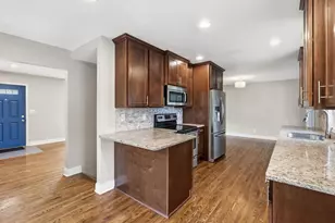 12 W 104th St, Bloomington, MN 55420 - Photo 11