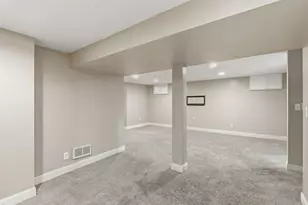 12 W 104th St, Bloomington, MN 55420 - Photo 29