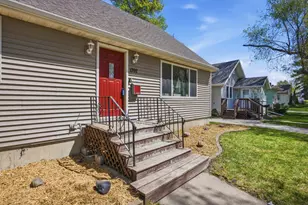 1707 6th Ave S, Fargo,  58103 - Photo 3