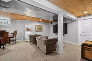 708 8th St S, Fargo,  58103 - Photo 47