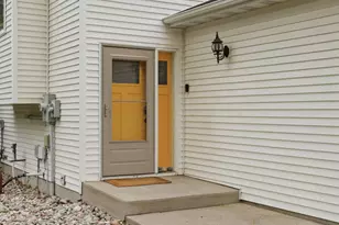 3545 42nd Ave S, Fargo, ND 58104 - Photo 3