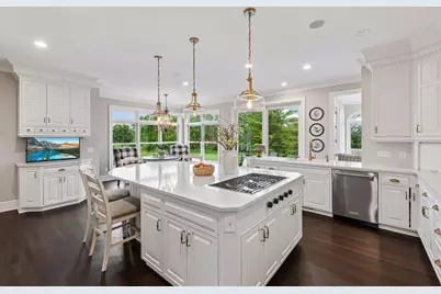18482 Bearpath Trail, Eden Prairie, MN 55347 - Photo 9