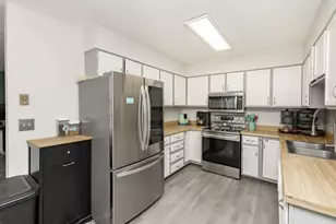 2321 Country Club Pkwy, Moorhead, MN 56560 - Photo 17