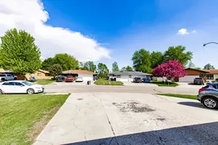 2321 Country Club Pkwy, Moorhead, MN 56560 - Photo 5