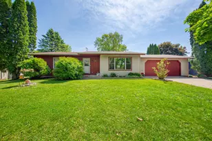 746 Caleta Pl, Owatonna, MN 55060 - Photo 3