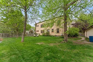 586 Ashland Ave, Saint Paul, MN 55102 - Photo 7