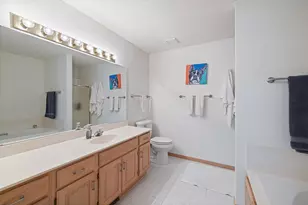 12572 Parkwood Dr, Burnsville, MN 55337 - Photo 15