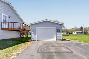 515 Columbus Ave, Cohasset, MN 55721 - Photo 29