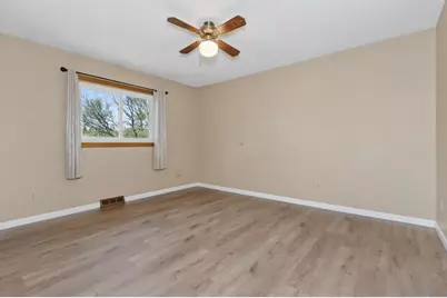 515 Columbus Avenue, Cohasset, MN 55721 - Photo 15