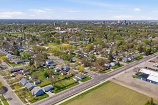 1412 14th St N, Moorhead, MN 56560 - Photo 27
