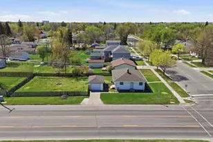 1412 14th St N, Moorhead, MN 56560 - Photo 25
