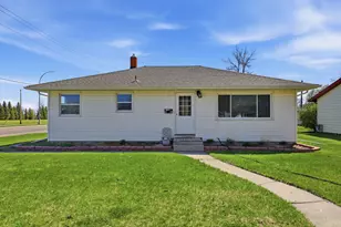 1412 14th St N, Moorhead, MN 56560 - Photo 1