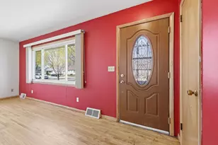 1412 14th St N, Moorhead, MN 56560 - Photo 3