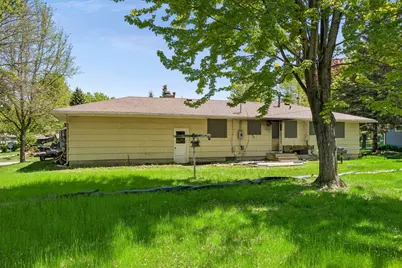 10542 Vessey Road, Bloomington, MN 55437 - Photo 9