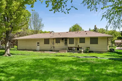 10542 Vessey Road, Bloomington, MN 55437 - Photo 7