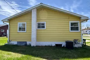 612 Front Ave, Park Rapids, MN 56470 - Photo 9