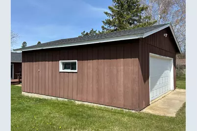 612 Front Avenue, Park Rapids, MN 56470 - Photo 7