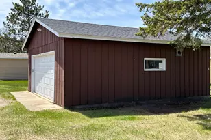 612 Front Ave, Park Rapids, MN 56470 - Photo 5