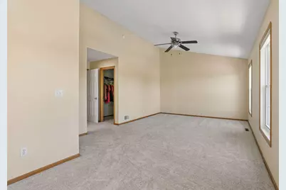 7944 Stratford Circle N, Shakopee, MN 55379 - Photo 15