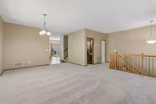 7944 Stratford Cir N, Shakopee, MN 55379 - Photo 5