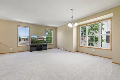7944 Stratford Circle N, Shakopee, MN 55379 - Photo 3