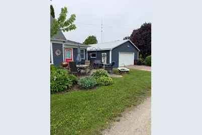 315 W Fillmore Avenue, Mabel, MN 55954 - Photo 3