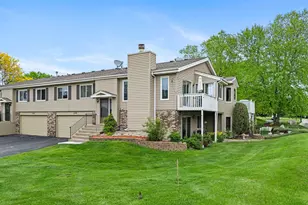 5189 Beachside Dr, Hopkins, MN 55343 - Photo 1