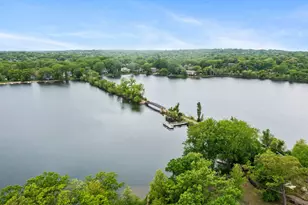 5189 Beachside Dr, Hopkins, MN 55343 - Photo 35