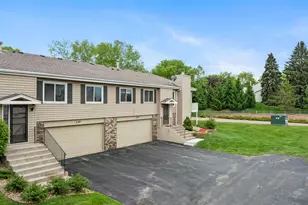 5189 Beachside Dr, Hopkins, MN 55343 - Photo 43