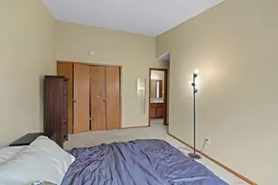 5189 Beachside Dr, Hopkins, MN 55343 - Photo 17