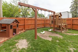 338 27th St NE, Rochester, MN 55906 - Photo 37
