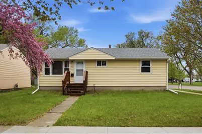 621 19th Street N, Moorhead, MN 56560 - Photo 3