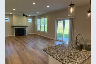 10554 Robinwood Road, Chaska, MN 55318 - Photo 3