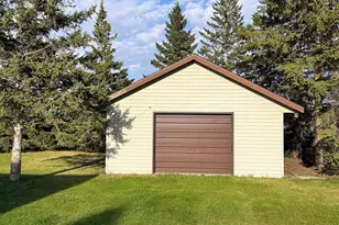 608 Pinetree Dr, Perham, MN 56573 - Photo 9