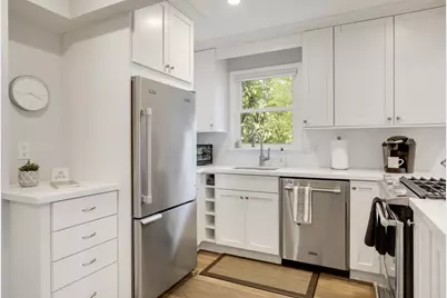 4214 Queen Avenue S, Minneapolis, MN 55410 - Photo 31
