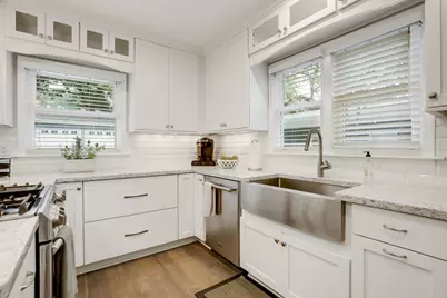 4214 Queen Avenue S, Minneapolis, MN 55410 - Photo 9