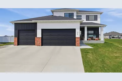 4755 32nd Street S, Fargo, ND 58104 - Photo 1