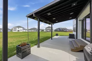 4755 32nd St S, Fargo, ND 58104 - Photo 5
