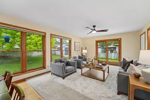 881 Pandora Dr NE, Fridley, MN 55432 - Photo 15