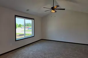 2025 Clark St, Saint Peter, MN 56082 - Photo 7