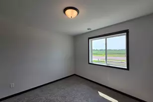 2025 Clark St, Saint Peter, MN 56082 - Photo 13
