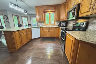 1203 Parkside Dr, Marshall, MN 56258 - Photo 13