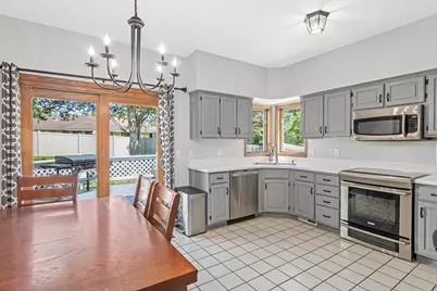 645 Lake Pine Drive, Shoreview, MN 55126 - Photo 9